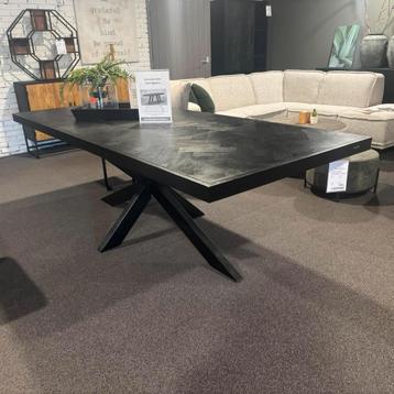 Actie! Eettafel Herringbone | Bruuts | 200 - 240 cm beschikbaar voor biedingen
