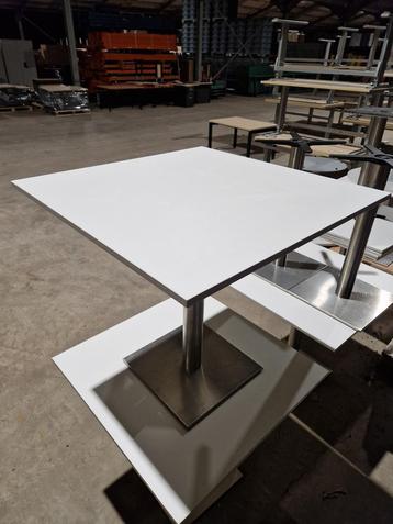 Tafel vierkant 80x80, RVS poot, gebruikt