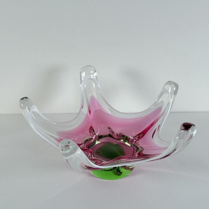 Grote stervormige Boheems glazen schaal, Josef Hospodka, Antiek en Kunst, Antiek | Glas en Kristal, Ophalen of Verzenden