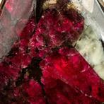 Rubellite roze toermalijn monster op Cleavelandite Bloem -, Verzamelen, Mineralen en Fossielen