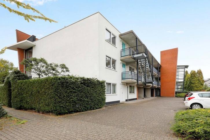 Te huur: Appartement Aartsbisschop Romerostraat in Utrecht, Huizen en Kamers, Huizen te huur, Utrecht, Appartement