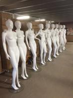 Gestyleerde dames poppen