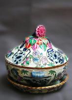 stunning chinoiserie with very fine details - Tureen -, Antiek en Kunst