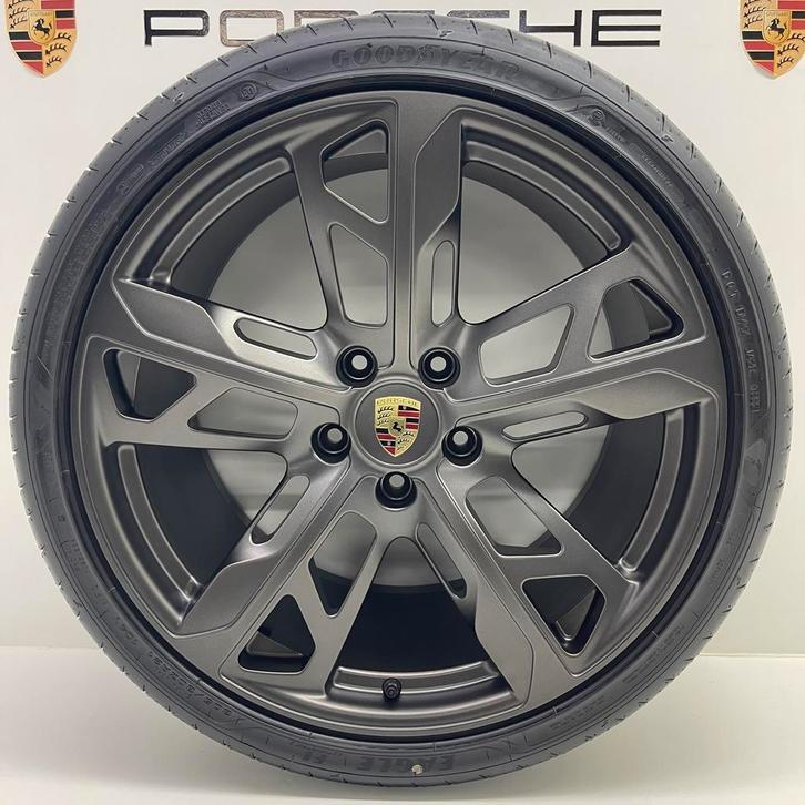 Porsche Taycan/Cross Titanium ORIGINELE 21inch zomerset, Auto-onderdelen, Banden en Velgen, 21 inch, Zomerbanden, 305 mm, Personenwagen