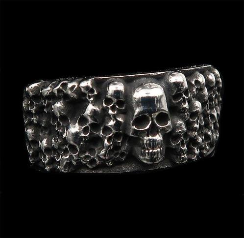 Bague Memento Mori - Schedels - Symbool van nederigheid en, Antiek en Kunst, Antiek | Boeken en Bijbels