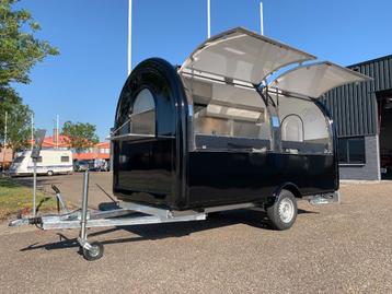 de XL en XXL.. 3800 en 4500 mm Exclusive foodtrailers .. beschikbaar voor biedingen