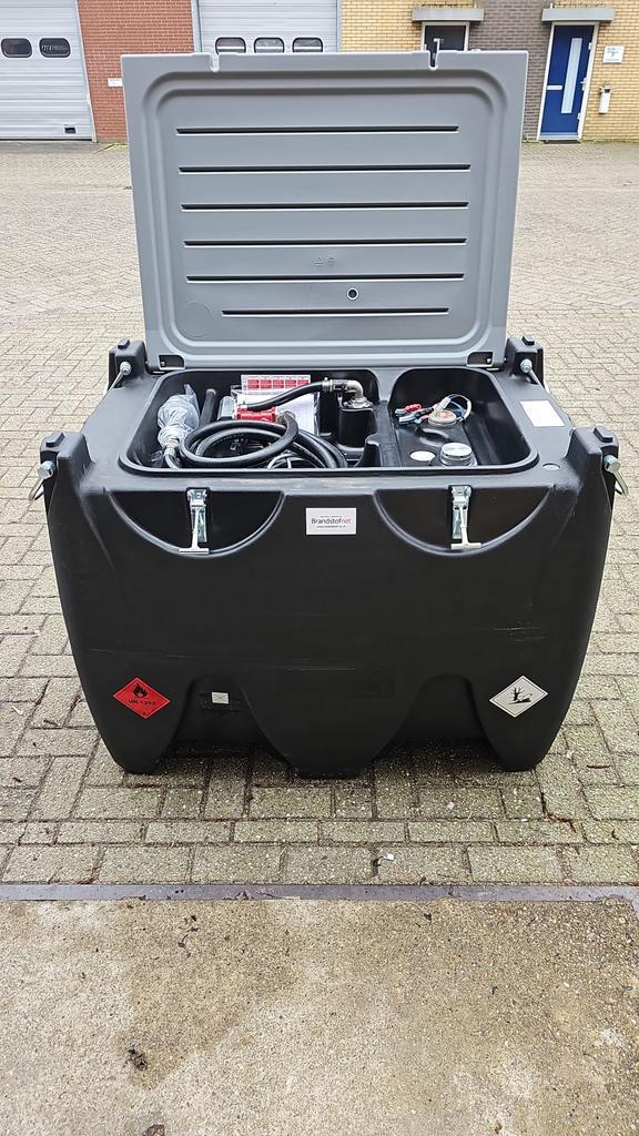 Dieseltank 600 liter incl. 230 volt pompset met bescherm..., Zakelijke goederen, Agrarisch | Tractoren