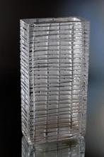 Peill - Vaas - Handgeslepen kristalglas - hoogte 20 cm / ca., Antiek en Kunst