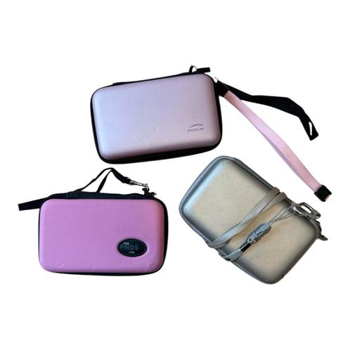 Nintendo DS Lite beschermhoesjes 3 stuks UITVERKOOP, Spelcomputers en Games, Games | Nintendo DS, Zo goed als nieuw, Verzenden
