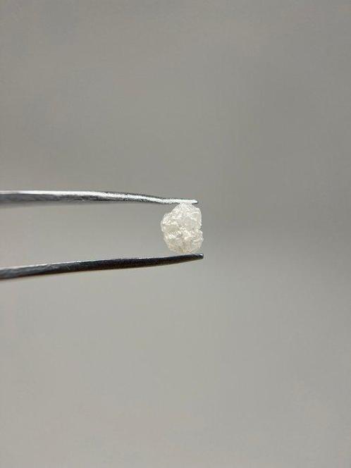 Diamant Brut Blanc Naturel 0,44 karaat Geen minimumprijs! -, Verzamelen, Mineralen en Fossielen