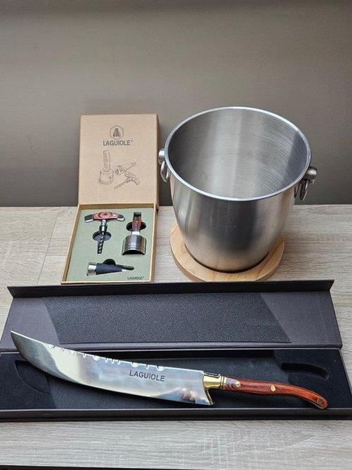 2010 Laguiole - sabre à champagne et seau - 0 0, Antiek en Kunst, Antiek | Keukenbenodigdheden