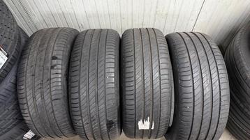 235/45 R18 of 235/50 r19 zomerbanden beschikbaar voor biedingen