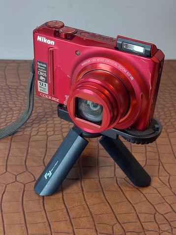 Nikon Coolpix S9100 Digitale camera beschikbaar voor biedingen