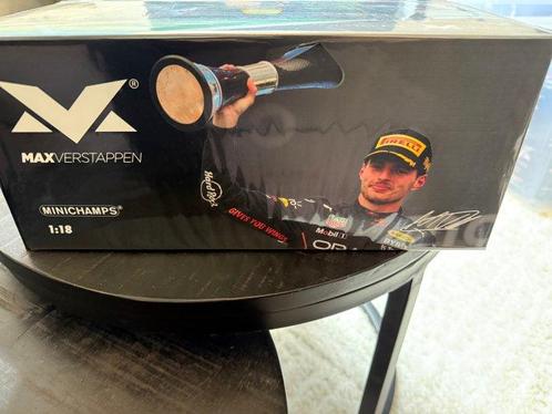 Minichamps 1:18 - Modelauto - Oracle Red Bull Racing RB18, Hobby en Vrije tijd, Modelauto's | 1:5 tot 1:12