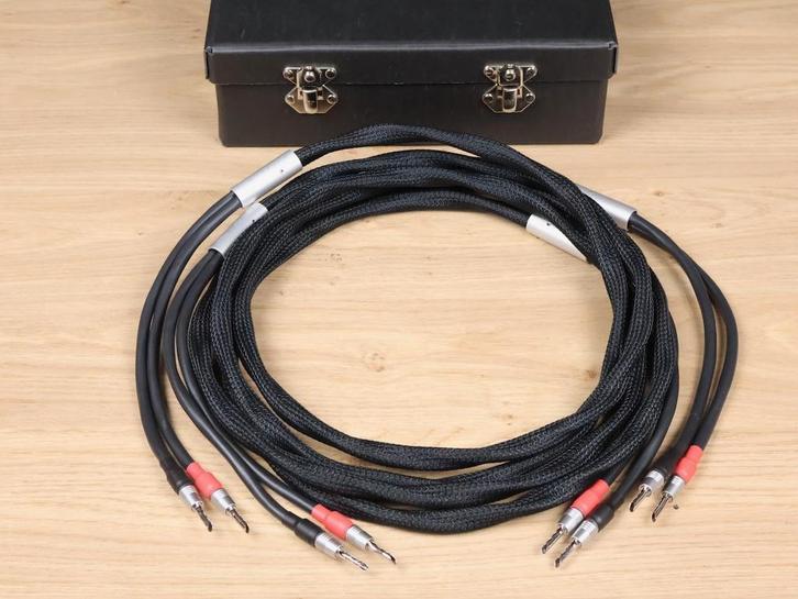 Dyrholm Phoenix highend audio speaker cables 2,5 metre, Audio, Tv en Foto, Audiokabels en Televisiekabels, Overige kabels, Gebruikt