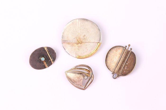 Zonder minimumprijs - Broche Zilver - 4 tweekleurige stenen, Sieraden, Tassen en Uiterlijk, Antieke sieraden
