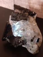 High Quality Specimen of black tourmaline crystal cluster wi, Verzamelen
