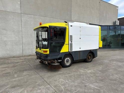 Veiling: Veegwagen Ravo 5002 Diesel 1995, Zakelijke goederen, Machines en Bouw | Onderhoud en Reiniging, Ophalen
