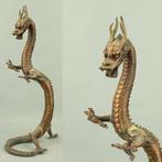 Decoratief ornament - Japan - Bronzen Rijzende Draak