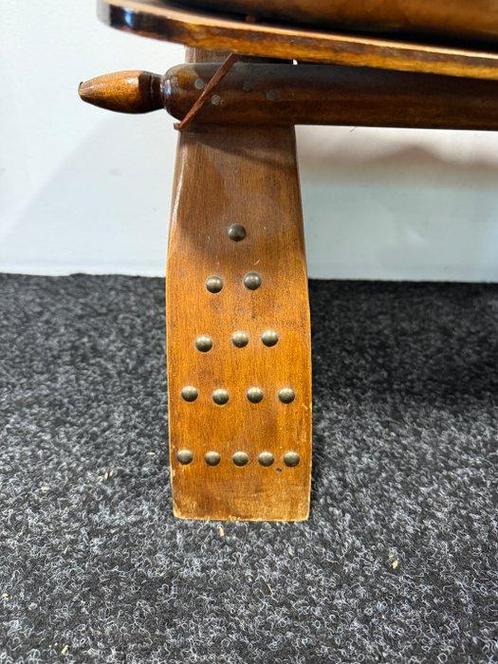 Kruk - Hout, Leder - Kruk met lederen zitting, Antiek en Kunst, Curiosa en Brocante
