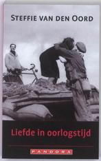 Liefde in oorlogstijd | 9789025471118 | OORD, Steffie van, Zo goed als nieuw, OORD, Steffie van den