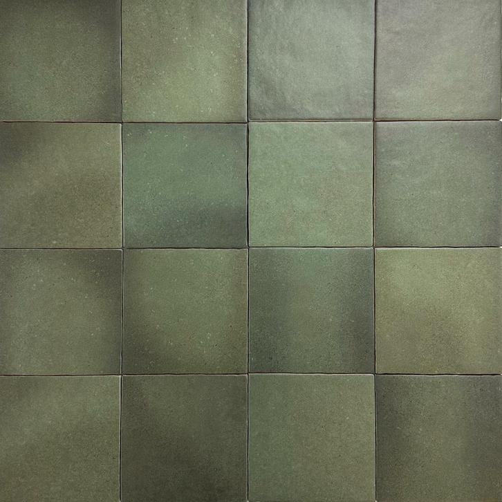 Handvorm wandtegel 13x13 donker groen random mat wandtegel, Doe-het-zelf en Verbouw, Tegels, Wandtegels, Nieuw, 10 m² of meer