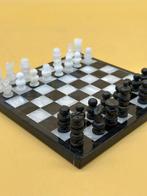 Schaakspel - Schachspiel aus Onyx und Marmor – Handgefertigt