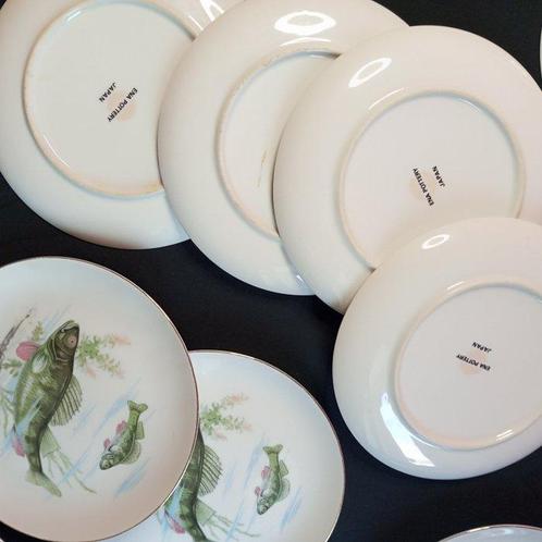 ENA Pottery - Bord (12) - ENA Pottery Japan Fish Pattern, Antiek en Kunst, Antiek | Meubels | Tafels