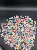 Wereld - Wereld Filatelistisch Fonds: Bijzondere Lot van