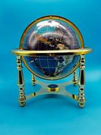 Elegant dubbel globeset – zeldzame edelstenen ingelegde