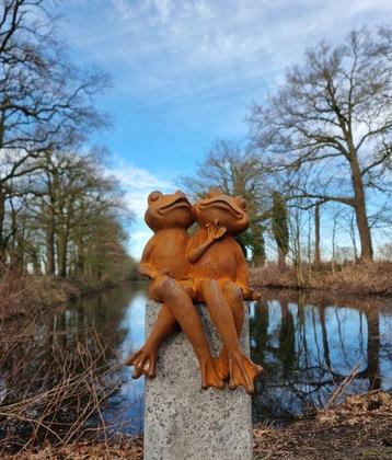 Beeldje - Frogs in love - IJzer beschikbaar voor biedingen