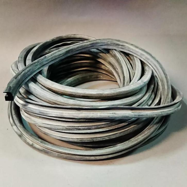 Deurrubber Mercedes Dubbellucht Dudo 407 508 613 Camper bus, Auto-onderdelen, Carrosserie en Plaatwerk, Voor, Achter, Links, Rechts