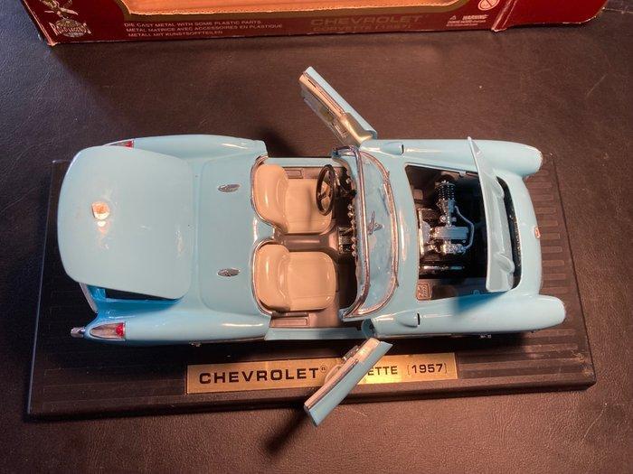 1:18 - Model cabriolet - Chevrolet Corvette 1957, Hobby en Vrije tijd, Modelauto's | 1:5 tot 1:12