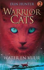 Warrior Cats 2 -   Water en vuur 9789059240650 Erin Hunter, Boeken, Gelezen, Erin Hunter, Verzenden
