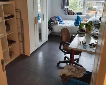 Te huur leuke ruime kamer, Presidentstraat, Almere beschikbaar voor biedingen