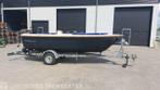 Sloep met trailer Oud Huijzer en Pega, blauw