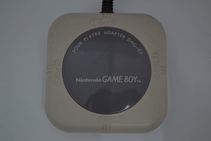 Gameboy Four Player Adapter DMG-07, Spelcomputers en Games, Spelcomputers | Nintendo Portables | Accessoires, Zo goed als nieuw