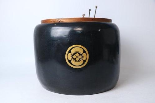 Traditionele Japanse Hibachi – Zwarte lak met goud, Antiek en Kunst, Antiek | Overige Antiek