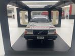 Autoart 1:18 - Modelauto - Volvo 240 Turbo, Hobby en Vrije tijd, Nieuw