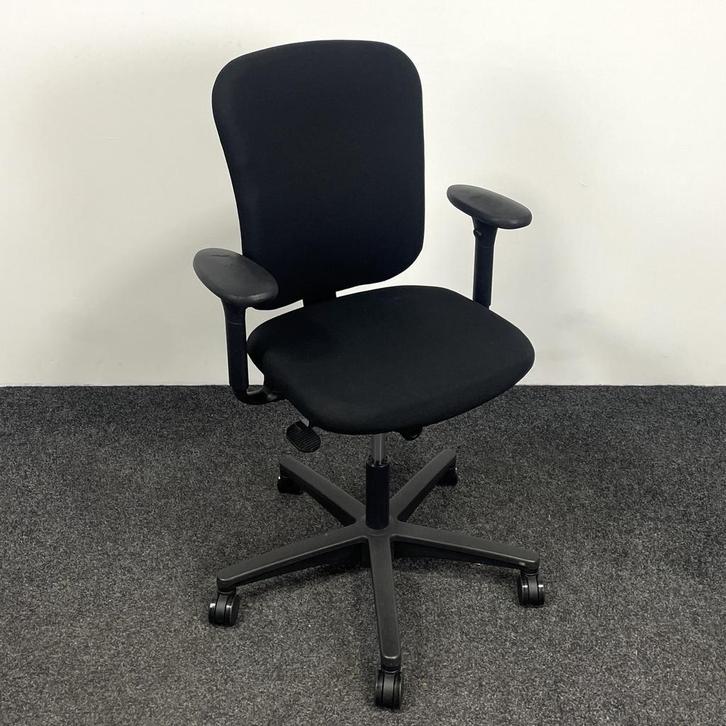 Ahrend 160 Bureaustoel - B, Huis en Inrichting, Bureaustoelen, Bureaustoel, Zwart, Gebruikt, Ergonomisch, Ophalen of Verzenden