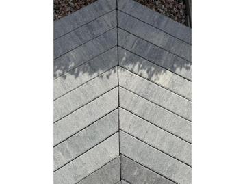 Veiling - 25,44 M2 Betonsteen Grey Nuance 40x8x8 Cm beschikbaar voor biedingen
