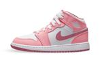 Air Jordan 1 Mid Valantines Day (2023) (GS), Kleding | Dames, Schoenen, Nieuw