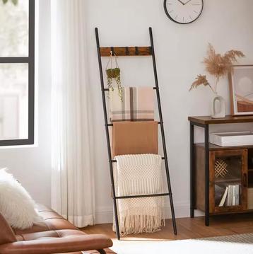 Handdoekladder met 5 Niveaus en 4 Haken - Vintage Hout Look beschikbaar voor biedingen
