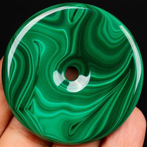 Bi Disc Amulet van topkwaliteit natuurlijk Malachiet. Bi, Verzamelen, Mineralen en Fossielen
