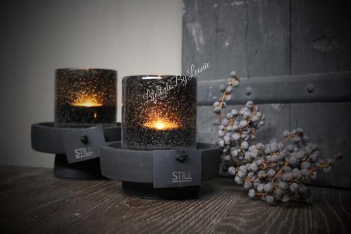 STILL poer op voet Black 6 cm, Huis en Inrichting, Woonaccessoires | Kandelaars en Kaarsen, Nieuw, Ophalen of Verzenden