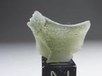 Jankov bevroren Moldavite - 1.84 g, Verzamelen, Mineralen en Fossielen