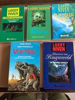 5 Science Fiction Klassiekers - Larry Niven - vrij zeldzaam, Boeken, Ophalen of Verzenden, Gelezen