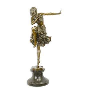 EEN BRONZEN BEELD VAN EEN ART DECO DANSERES beschikbaar voor biedingen