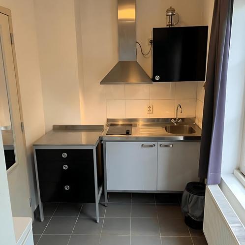 Gestoffeerde Studio met Wasmachine gevonden in Heerlen, Huizen en Kamers, Kamers te huur, 20 tot 35 m², Heerlen