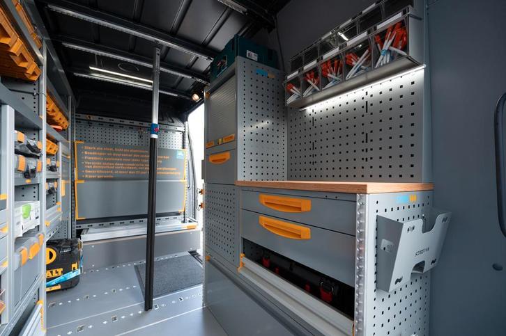 StoreVan Bedrijfswageninrichtingen - GRATIS 3D-TEKENING, Auto's, Bestelauto's, Nieuw, Met garantie (alle)
